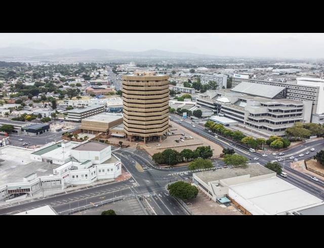 888M² SHOWROOM FOR SALE IN KEMPENVILLE
